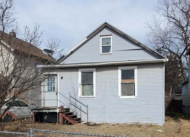 Property at 534 2nd Ave S, Clinton, IA 52732, 3 beds, 1 bath