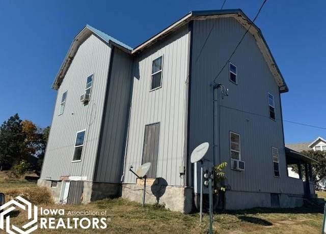 Property at 208 S 5th St, Centerville, IA 52544