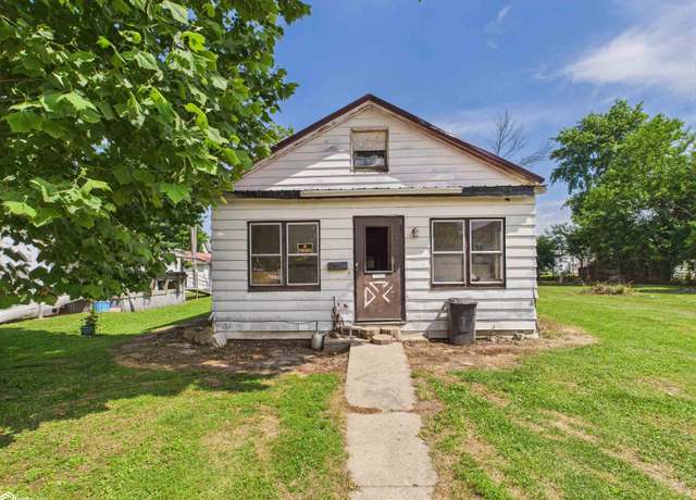 Property at 831 & 851 Elm St, Hamilton, IL 62341, 5 beds, 2.5 baths