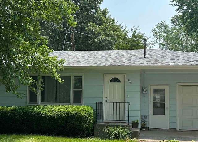 Property at 306 S Washington St, New Sharon, IA 50207, 3 beds, 2 baths