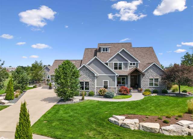 Property at 612 Monticello Dr, Burlington, IA 52601, 5 beds, 5.5 baths
