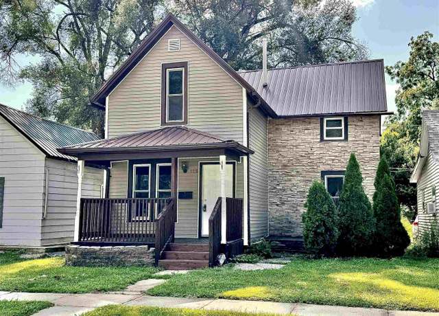 Property at 125 N Davis St, Ottumwa, IA 52501, 3 beds, 1 bath