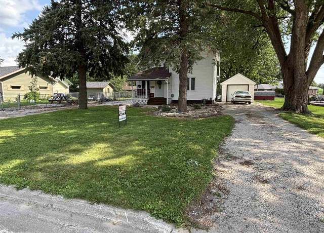Property at 610 SW 3rd St, Eagle Grove, IA 50533, 4 beds, 1 bath