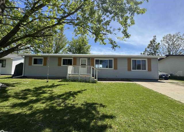 Property at 2808 Eastridge Dr, Centerville, IA 52544, 3 beds, 1 bath