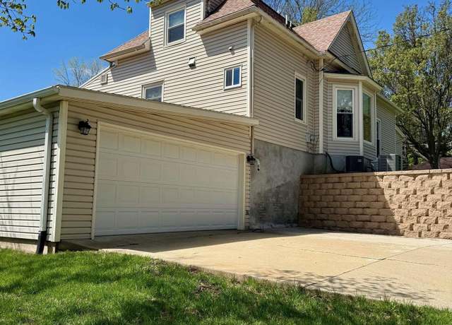 Property at 1402 Chestnut St, Atlantic, IA 50022, 4 beds, 2 baths
