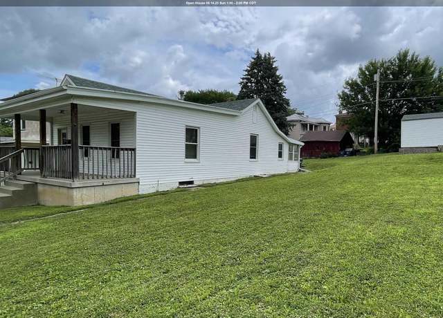 Property at 246 S 9th St St, Burlington, IA 52601, 2 beds, 1 bath