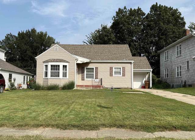Property at 1408 N Adams St, Carroll, IA 51401, 4 beds, 1 bath
