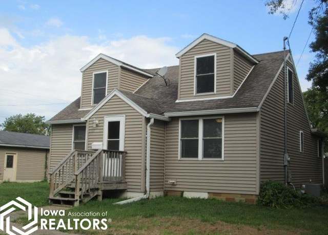 Property at 211 2nd St SE, Belmond, IA 50421, 3 beds, 1 bath