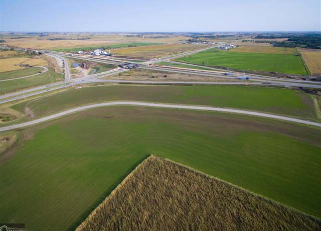 Property at 410 Lang Creek Ave, Grinnell, IA 50112