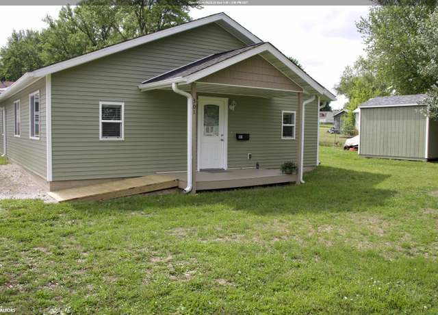 Property at 301 Wildwood Dr, Ottumwa, IA 52501, 2 beds, 1 bath