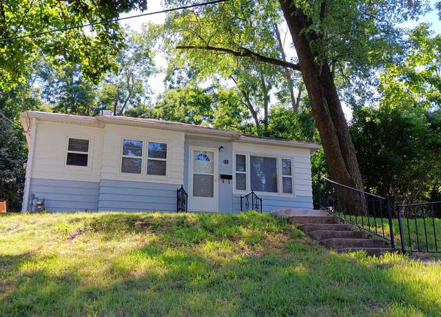 Property at 608 N Jefferson St, Ottumwa, IA 52501, 2 beds, 1 bath