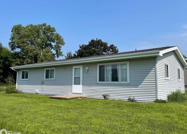 Property at 105 Broad St, Grinnell, IA 50112, 3 beds, 1 bath
