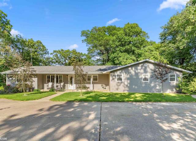 Property at 12134 Sylvan Heights Rd, Burlington, IA 52601, 4 beds, 2 baths
