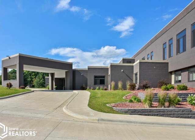 Property at 110 Rocksylvania Ave #102, Iowa Falls, IA 50126, 2 beds, 2 baths