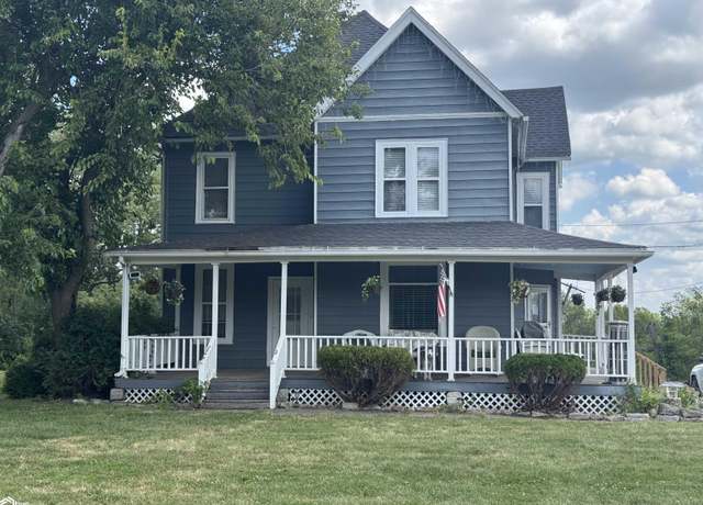 Property at 714 S 4th St, Chariton, IA 50049, 4 beds, 2 baths