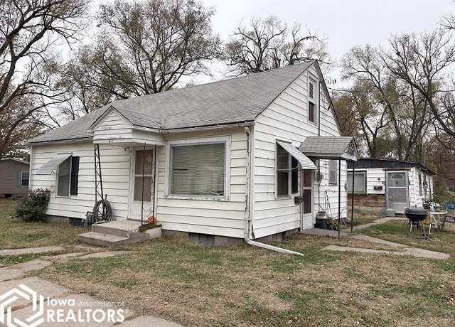 Property at 611 E Market St, Red Oak, IA 51566, 2 beds, 1 bath