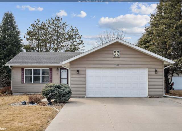 Property at 102 S 11th St, Montezuma, IA 50171, 3 beds, 2.5 baths