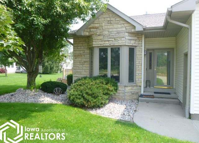 Property at 5571 Oak Hills Dr, Burlington, IA 52601, 3 beds, 3 baths