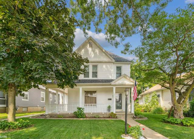 Property at 1411 N 7th St, Burlington, IA 52601, 4 beds, 2 baths