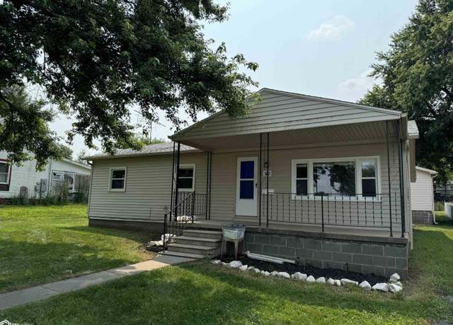 Property at 502 S Mulberry St, Creston, IA 50801, 3 beds, 2 baths