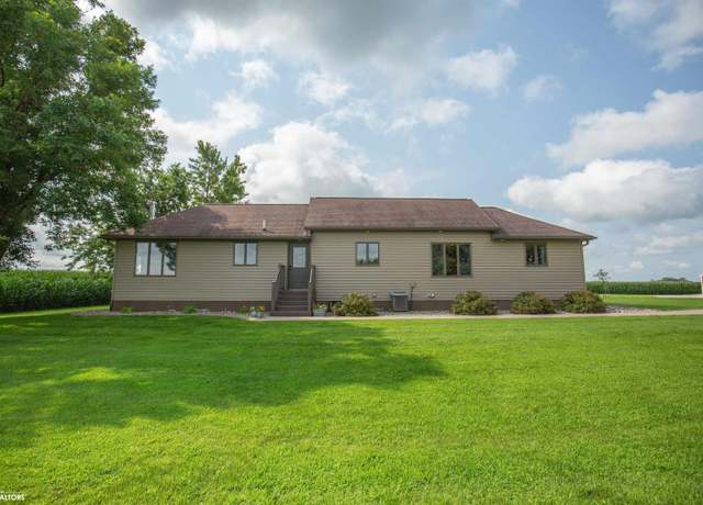 Property at 702 260th St, Algona, IA 50511, 3 beds, 1 bath