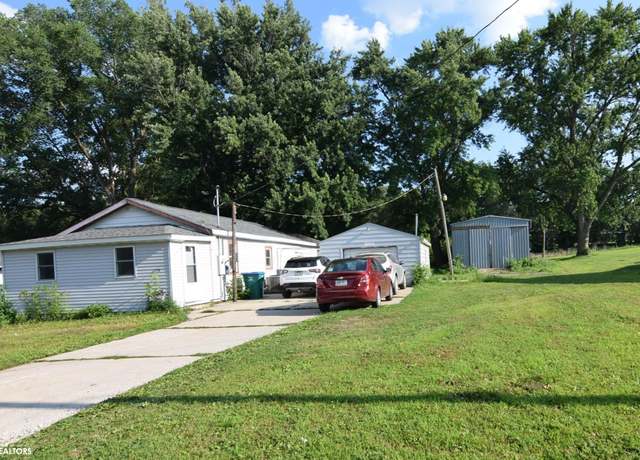 Property at 1116 James St, Webster City, IA 50595, 3 beds, 1 bath