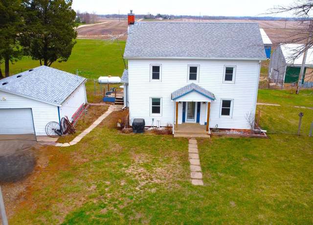 Property at 2011 190th St, Marshalltown, IA 50158, 3 beds, 1 bath