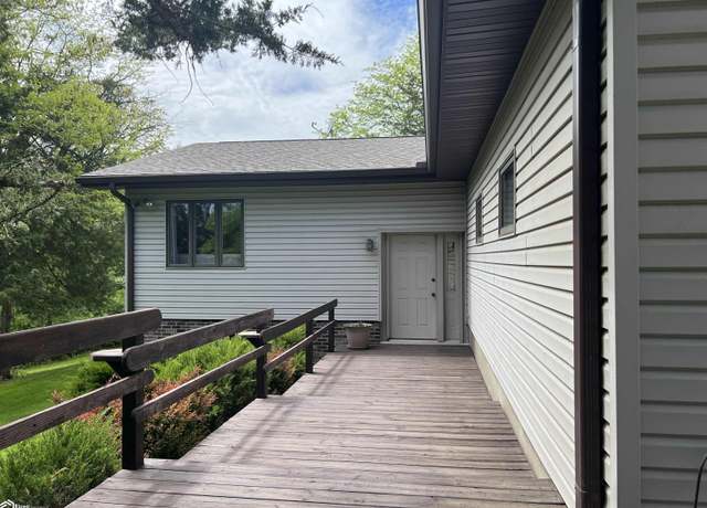 Property at 3503 Wirtz Ln, Keokuk, IA 52632, 2 beds, 2.5 baths