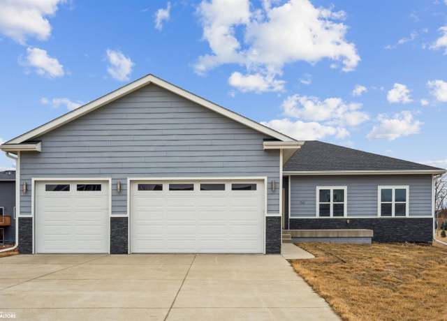 Property at 961 Breakwater Pl, Polk City, IA 50226, 4 beds, 3 baths