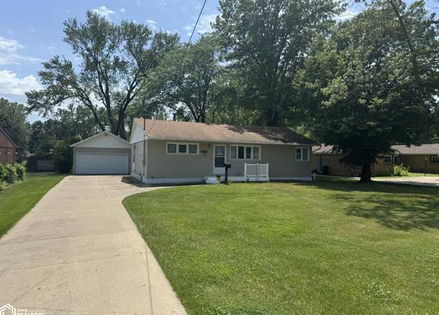 Property at 546 Crestview Ave, Ottumwa, IA 52501, 3 beds, 2 baths