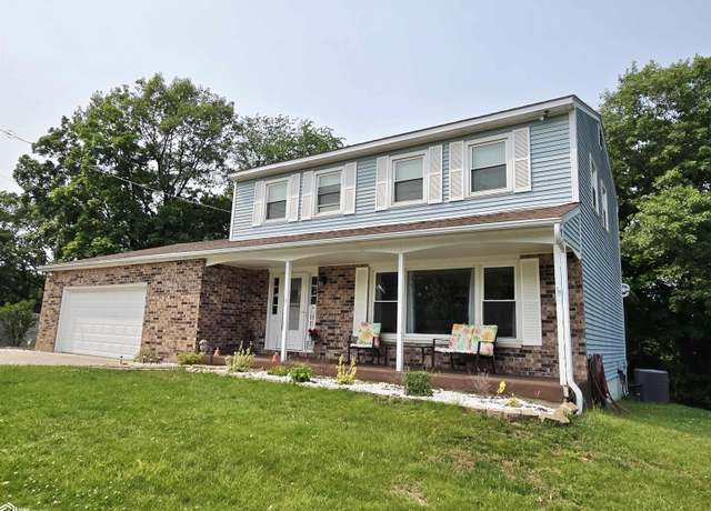 Property at 3317 Country Club Ln, Fort Madison, IA 52627, 4 beds, 2.5 baths