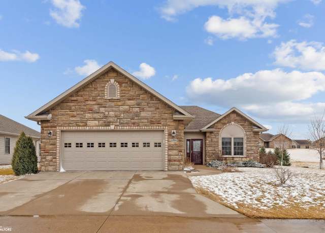 Property at 1704 E Ashford Cir, Mount Pleasant, IA 52641, 3 beds, 2 baths