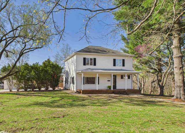 Property at 1050 Main St, Hamilton, IL 62341, 3 beds, 2.5 baths