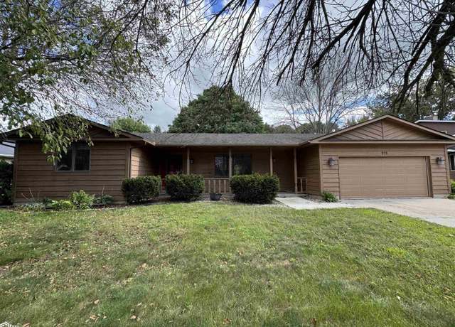 Property at 215 Woodbine Rd, Mason City, IA 50428, 4 beds, 3 baths
