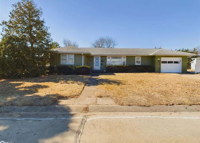 Property at 1906 High St, Keokuk, IA 52632, 3 beds, 1.5 baths