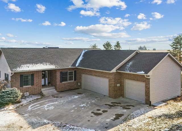 Property at 1028 Terrace Lake Ln, Crawfordsville, IA 52621, 3 beds, 3 baths