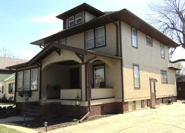 Property at 9 Ridge Rd Rd, Atlantic, IA 50022, 4 beds, 3 baths