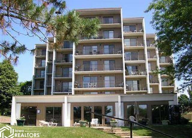 Property at 2700 N Shore Dr #305, Clear Lake, IA 50428, 1 bed, 1 bath