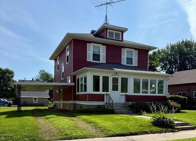 Property at 246 Sarah Ave, Iowa Falls, IA 50126, 4 beds, 1 bath