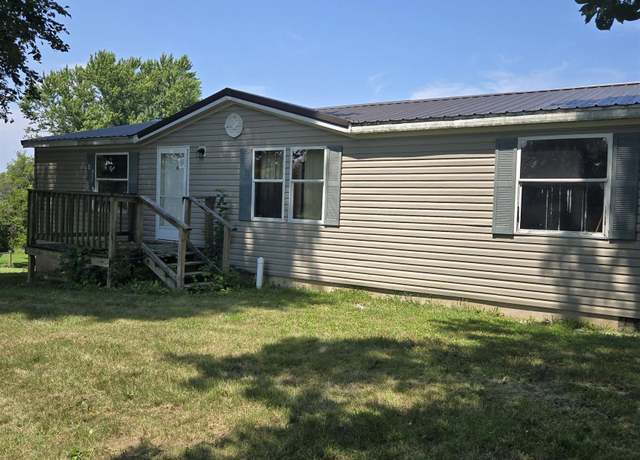 Property at 1025 Mill St, Warsaw, IL 62379, 3 beds, 2 baths