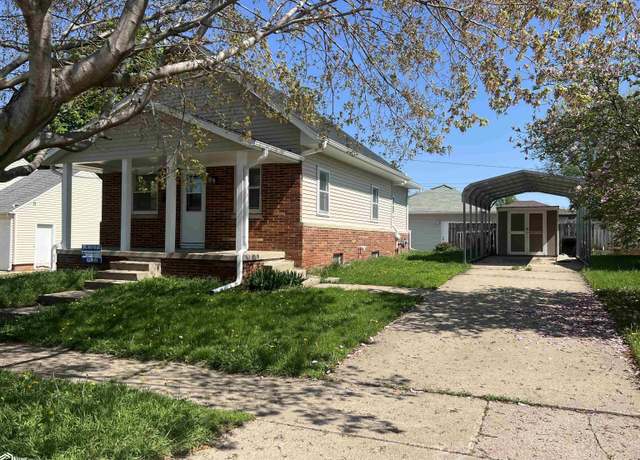 Property at 204 W 11th St, Carroll, IA 51401, 2 beds, 1 bath