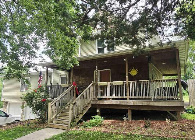 Property at 2007 7th Ave, University Park, IA 52595, 4 beds, 2 baths