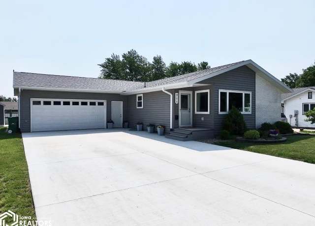 Property at 711 S Jerome St, Algona, IA 50511, 3 beds, 2 baths