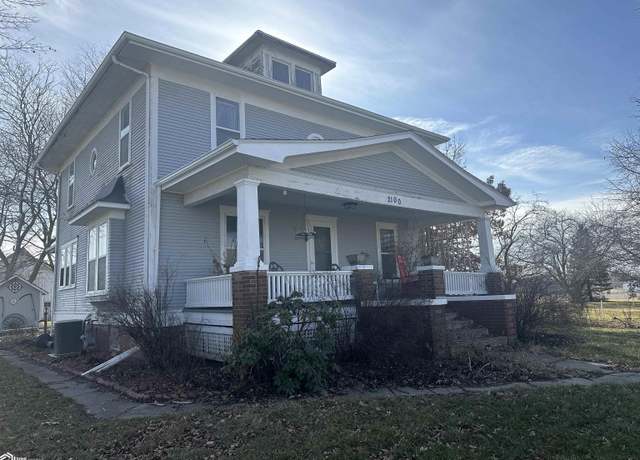 Property at 2100 W Washington St, Mount Pleasant, IA 52641, 3 beds, 2 baths