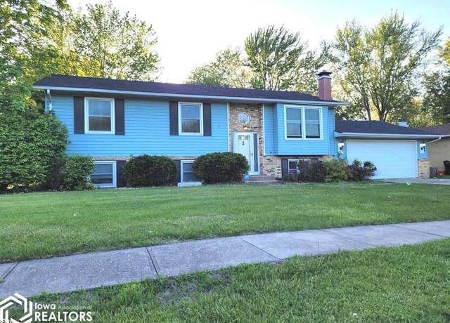 Property at 71 Schwartz Dr, Ottumwa, IA 52501, 5 beds, 3 baths