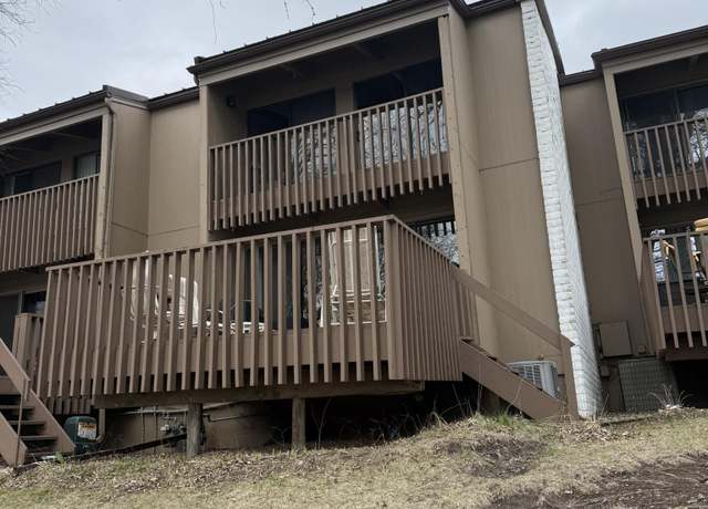 Property at 2700 N Shore Dr Unit L34, Clear Lake, IA 50428, 3 beds, 4 baths