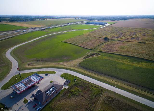 Property at 503 Lang Creek Ave, Grinnell, IA 50112