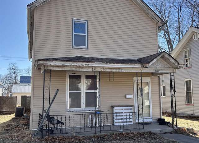 Property at 916 Avenue D, Fort Madison, IA 52627, 3 beds, 1.5 baths