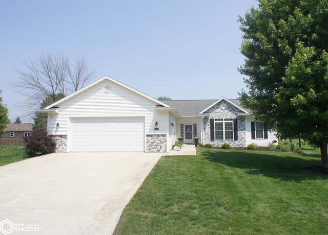 Property at 2504 Delaware Dr, Webster City, IA 50595, 3 beds, 2.5 baths