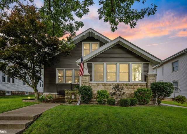Property at 210 N 9th St, Marshalltown, IA 50158, 3 beds, 3 baths